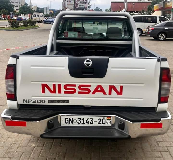 PICKUP TRUCKS/ KIA'S TRUCKS/ LOGISTICS AND GOODS TRUCKS FOR RENT IN